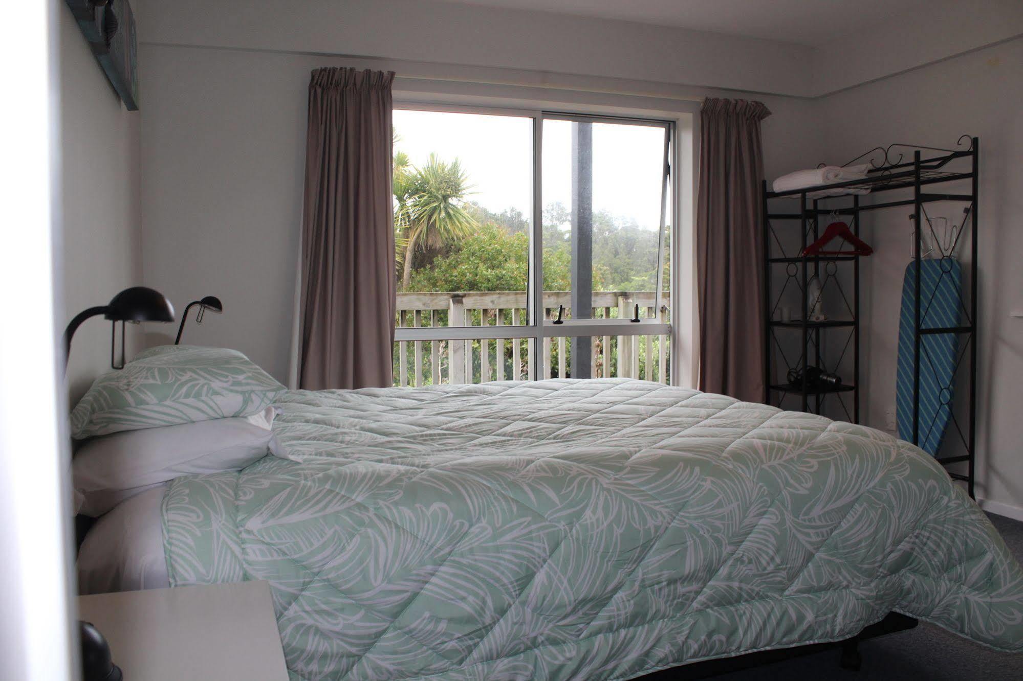 Raglan Sunset Motel And Conference Venue Exterior foto