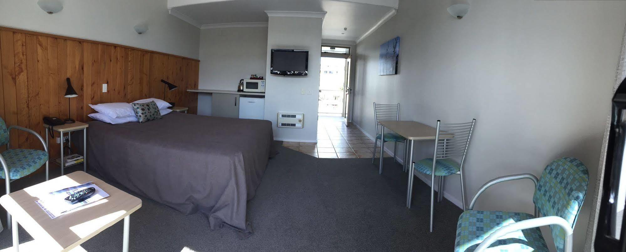 Raglan Sunset Motel And Conference Venue Exterior foto